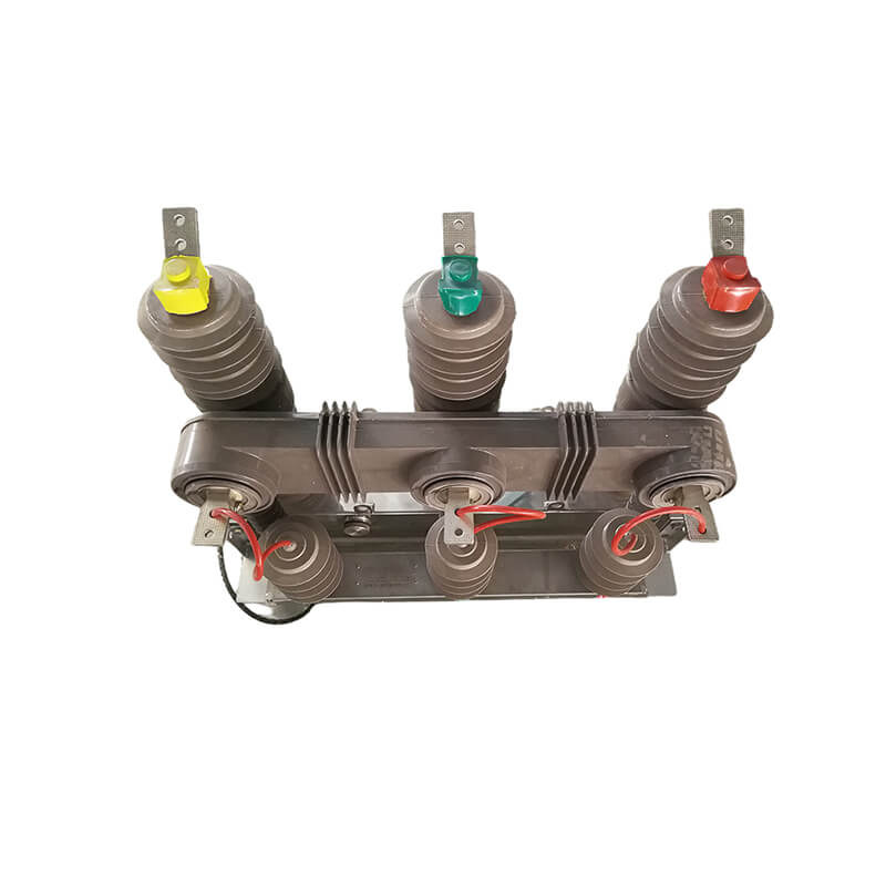 新型一二次融合柱上成套断路器